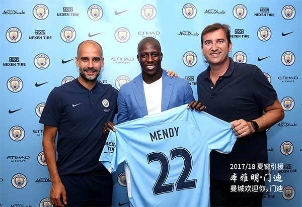 大巴黎2.2亿欧强挖内马尔？内少座驾可谓“平民”至极