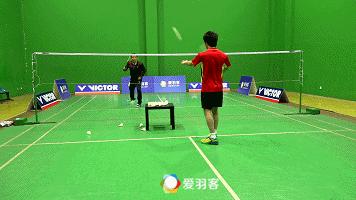 单打猛攻不下，何不试试打吊结合