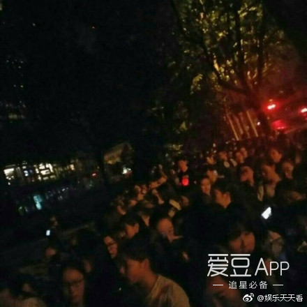 最近李易峰上海活动,李易峰2020见面会