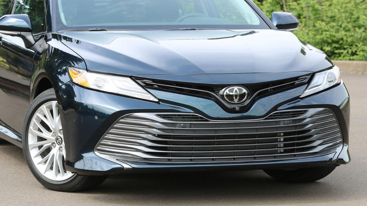 雅阁和凯美瑞到底哪个更值得入手,雅阁2022新款和凯美瑞哪个好