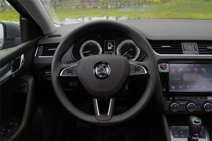 试驾斯柯达明锐旅行版,十年明锐