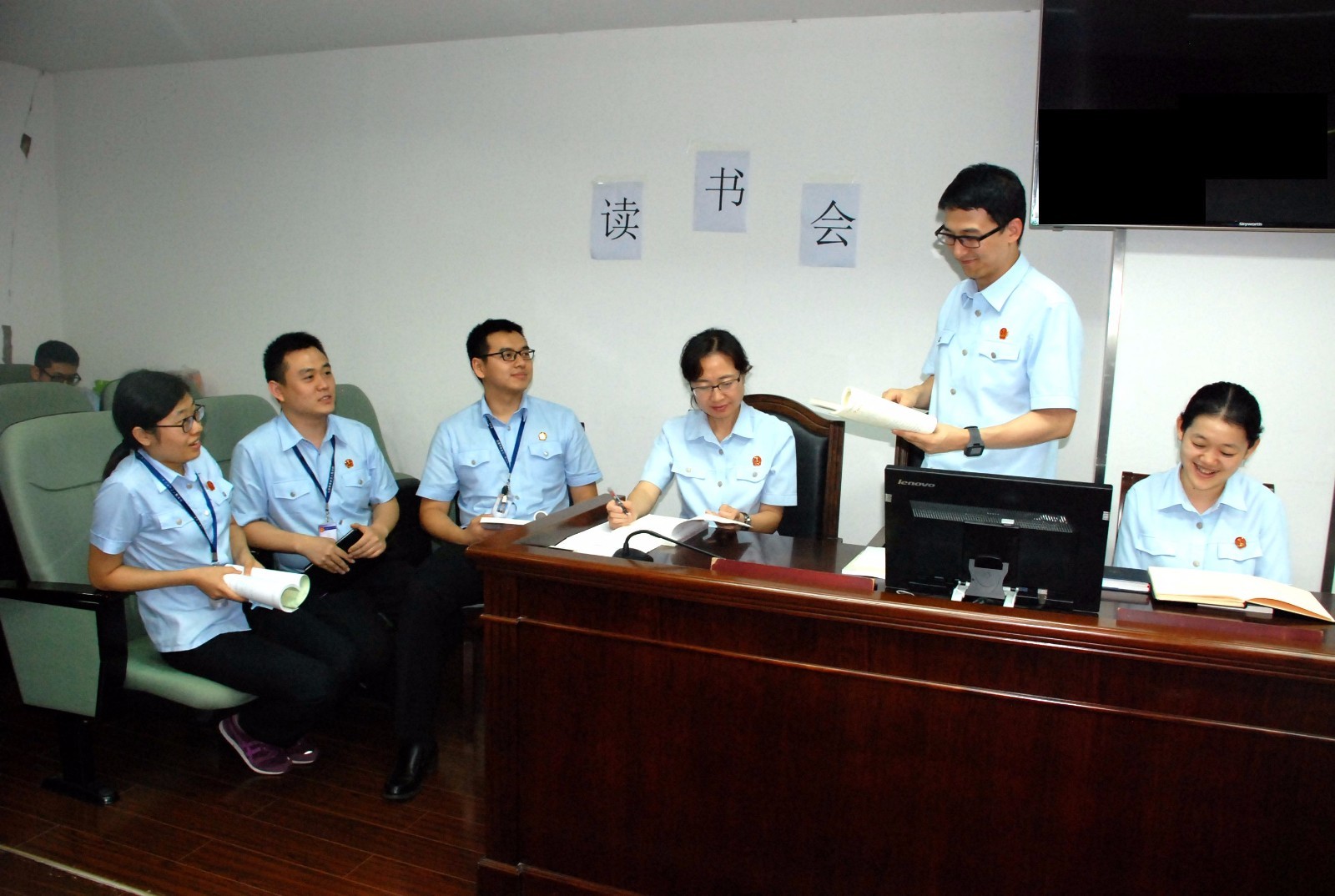 「聚焦司改」组团正当时——民一庭审判团队风采展示