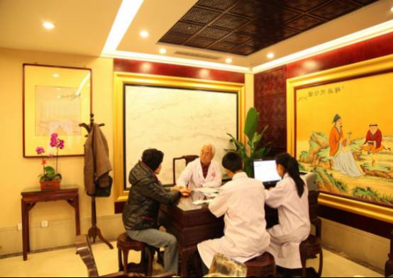 中医是否真的毁于中药？听听北京同仁堂怎么说……