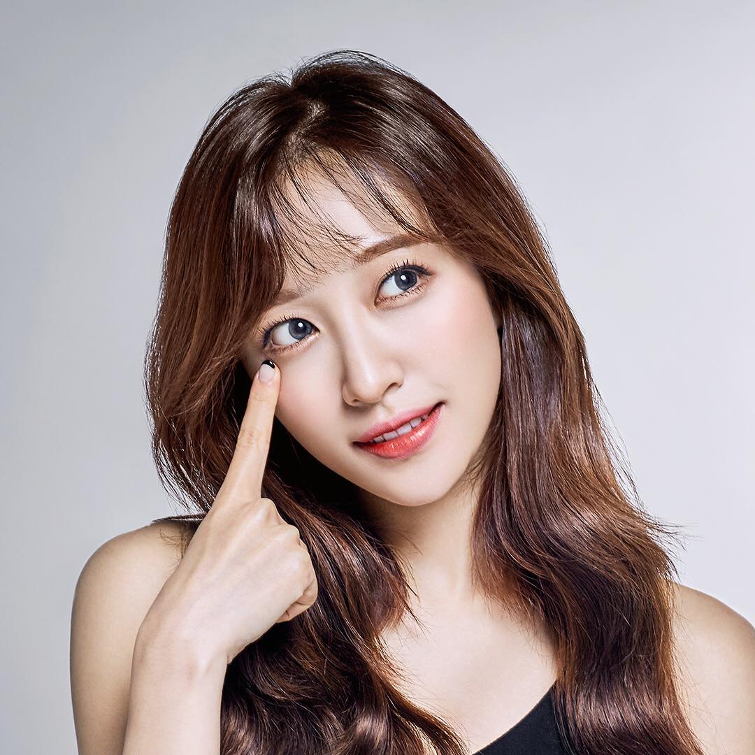 美瞳随便戴,美瞳别乱买不然真的会瞎