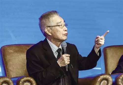 60岁在破庙年赚13亿，被逼净身出户后，又带着年均超过80岁的团队重掌江湖