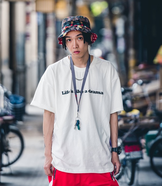 tt推荐的唇膏,你们的男孩原版视频