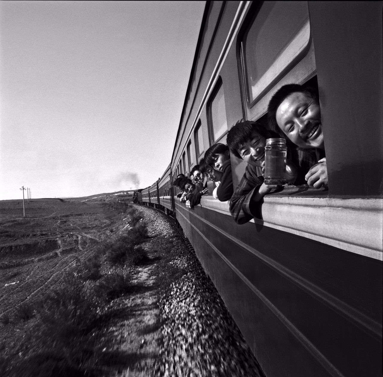 火车上吵闹原视频,火车上人声鼎沸视频