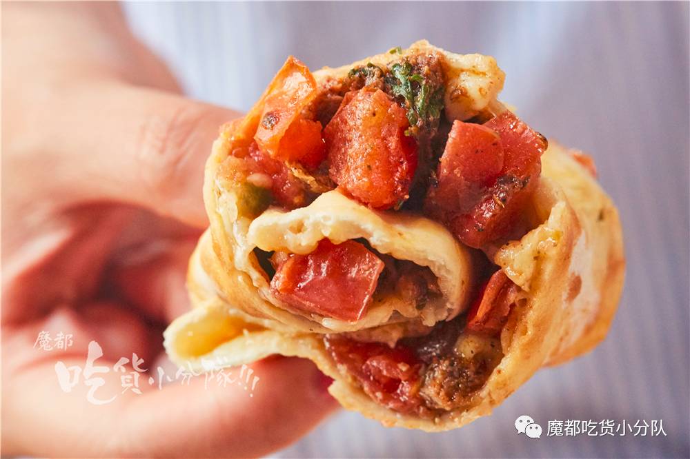 号称大使馆后厨，这块船型披萨在人广藏了7年