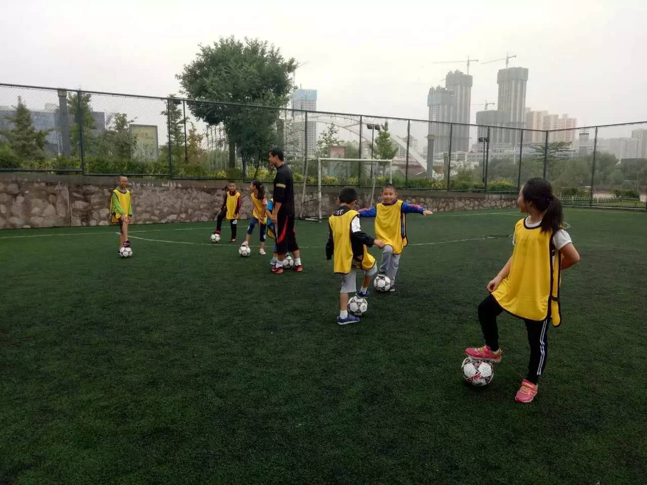 兰州足球培训班小学生,圆梦青少年足球培训