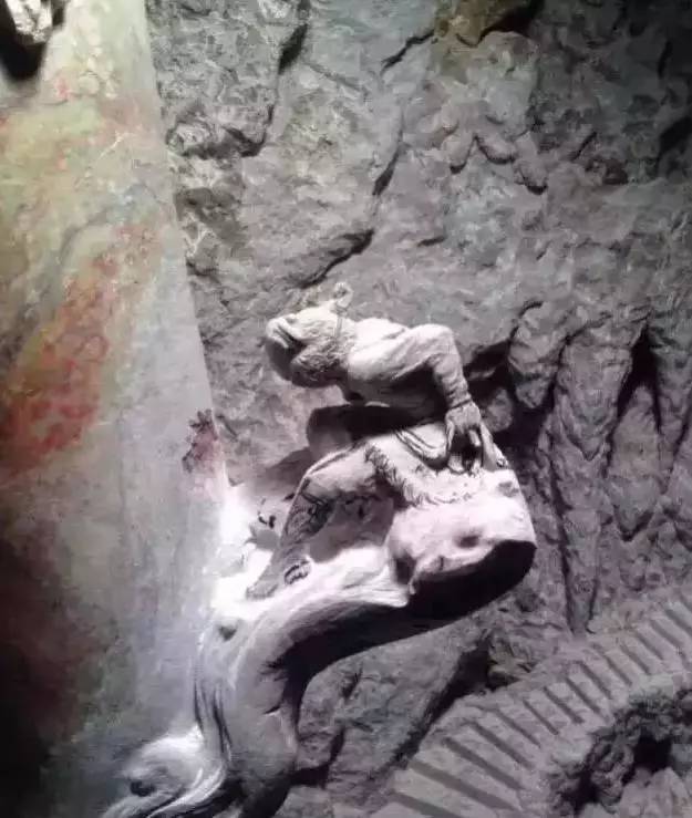 世界上最大的土豪鱼缸,寿山石东海龙宫鱼缸