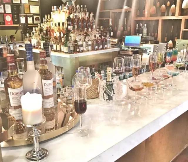 何以琛以玫餐厅,何以琛应晖香港吃饭