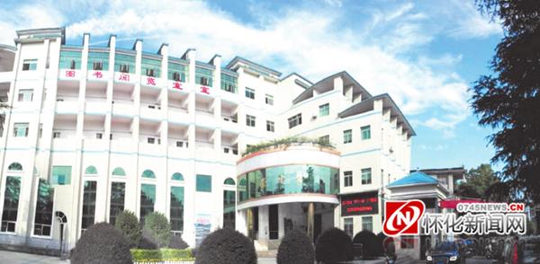 三尺讲台育桃李一腔热血创辉煌,三尺讲台育桃李一颗红心报党恩