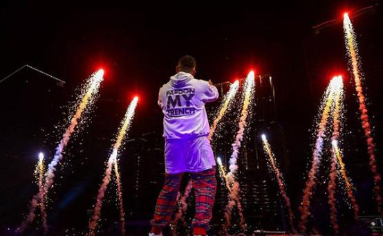 十月国庆准备出去人挤人？算了吧