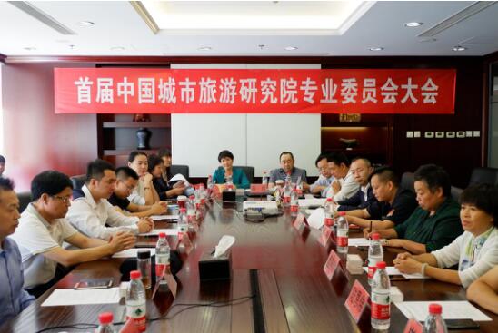 首逛电子商务董事长,雷燚首逛