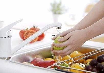 一岁男孩吃了它后停止发育,男孩吃鸡蛋太多却全身发青