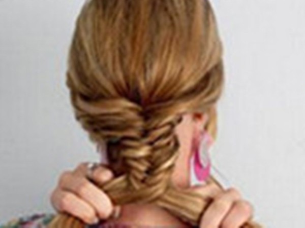 鱼骨辫半扎发编发教程简单好看,儿童刘海编发鱼骨辫