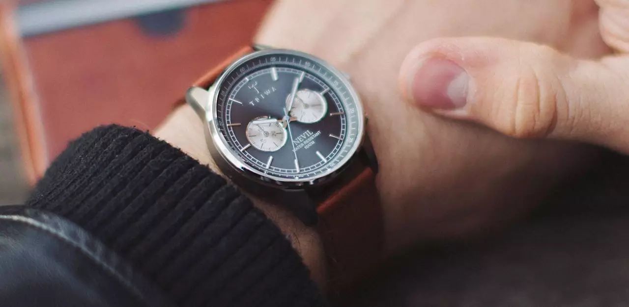 秀恩爱怎么能没有「情侣表」呢？从小众到大牌一次性安利给你