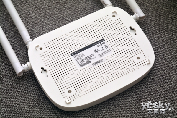ac1350双频无线路由器评测,jcgax1800m路由器测评