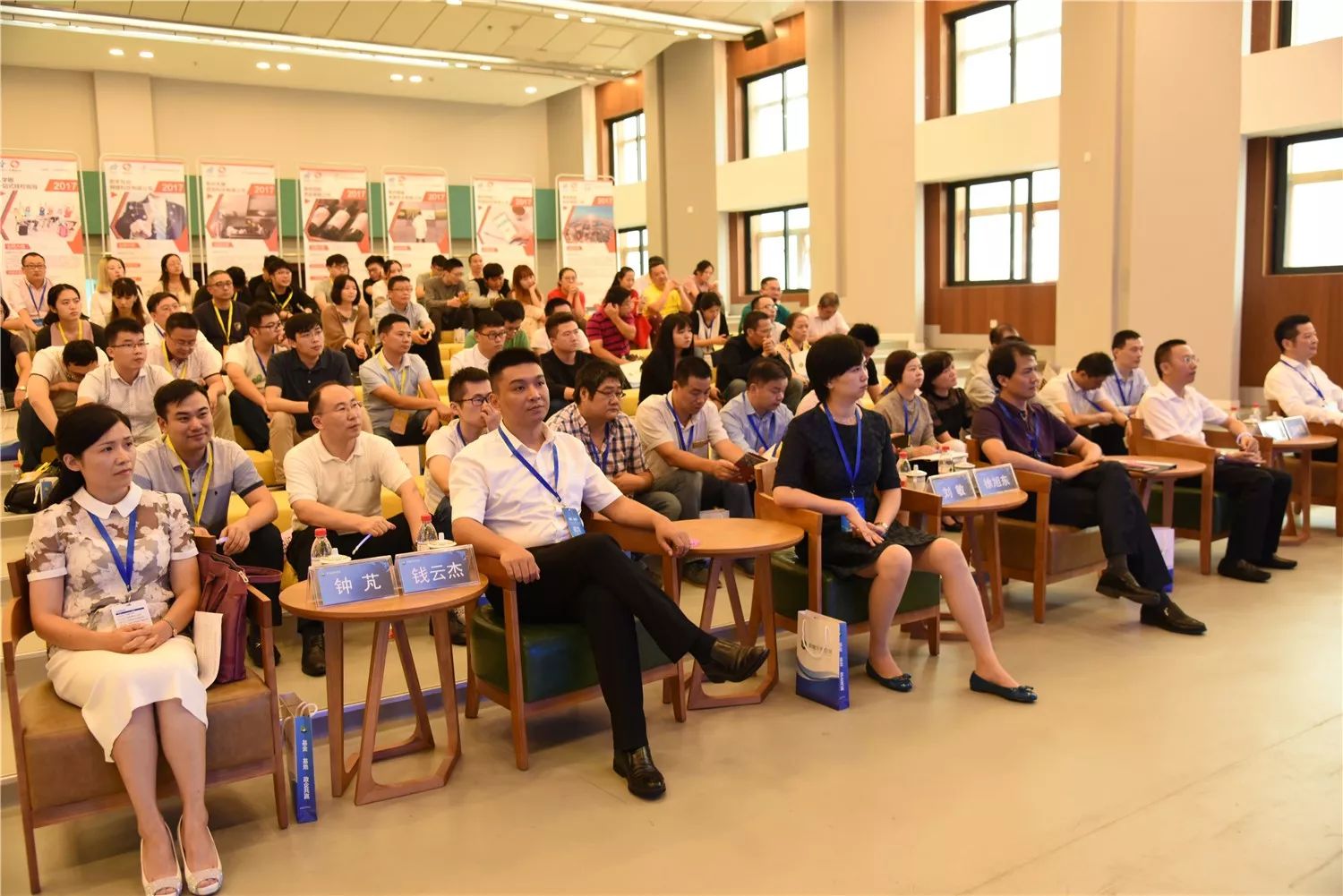 创业找项目没钱没经验,没资金没项目如何创业