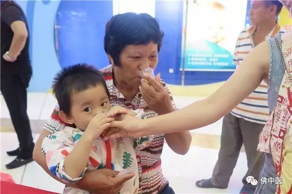 「给力」佛中医3院区三水联合义诊人气高,中医药服务获赞精彩到家
