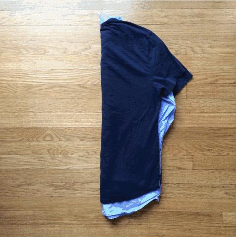 衣服怎么叠放在柜子里整齐,怎么叠衣服又快又整齐