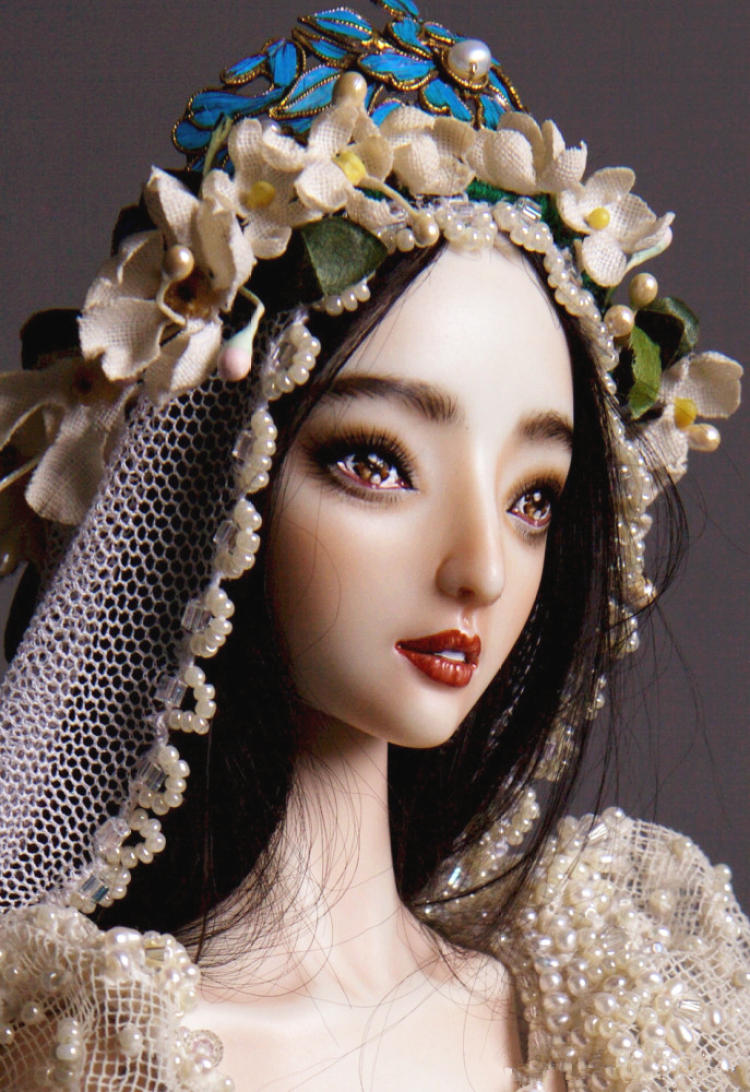 200万的人偶娃娃惊艳范爷订婚场！还有这些贵到流泪的手工美娃，你想买吗？！