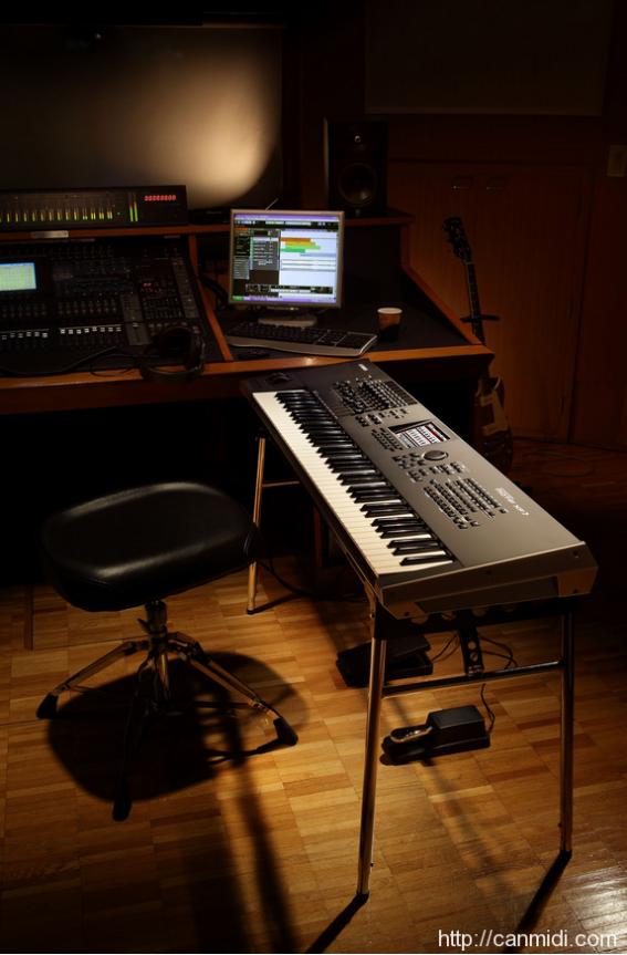 midi键盘配重选择,手感排名第一的midi键盘