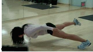 标准俯卧撑做10个都难该怎么提升,一个俯卧撑都做不了的女生