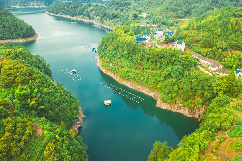 3天2夜!秋日带你去这座绝美山城体验不一样的“慢旅行”!