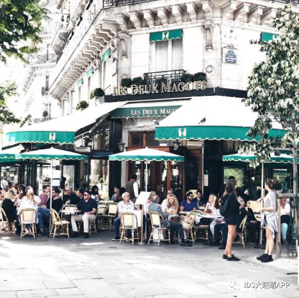 想偶遇赵丽颖吗?在巴黎时装周,她一定会去这十家咖啡馆!