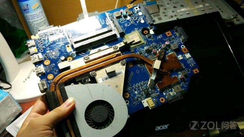 笔记本电脑一合盖就死机,笔记本电脑滋滋响然后死机