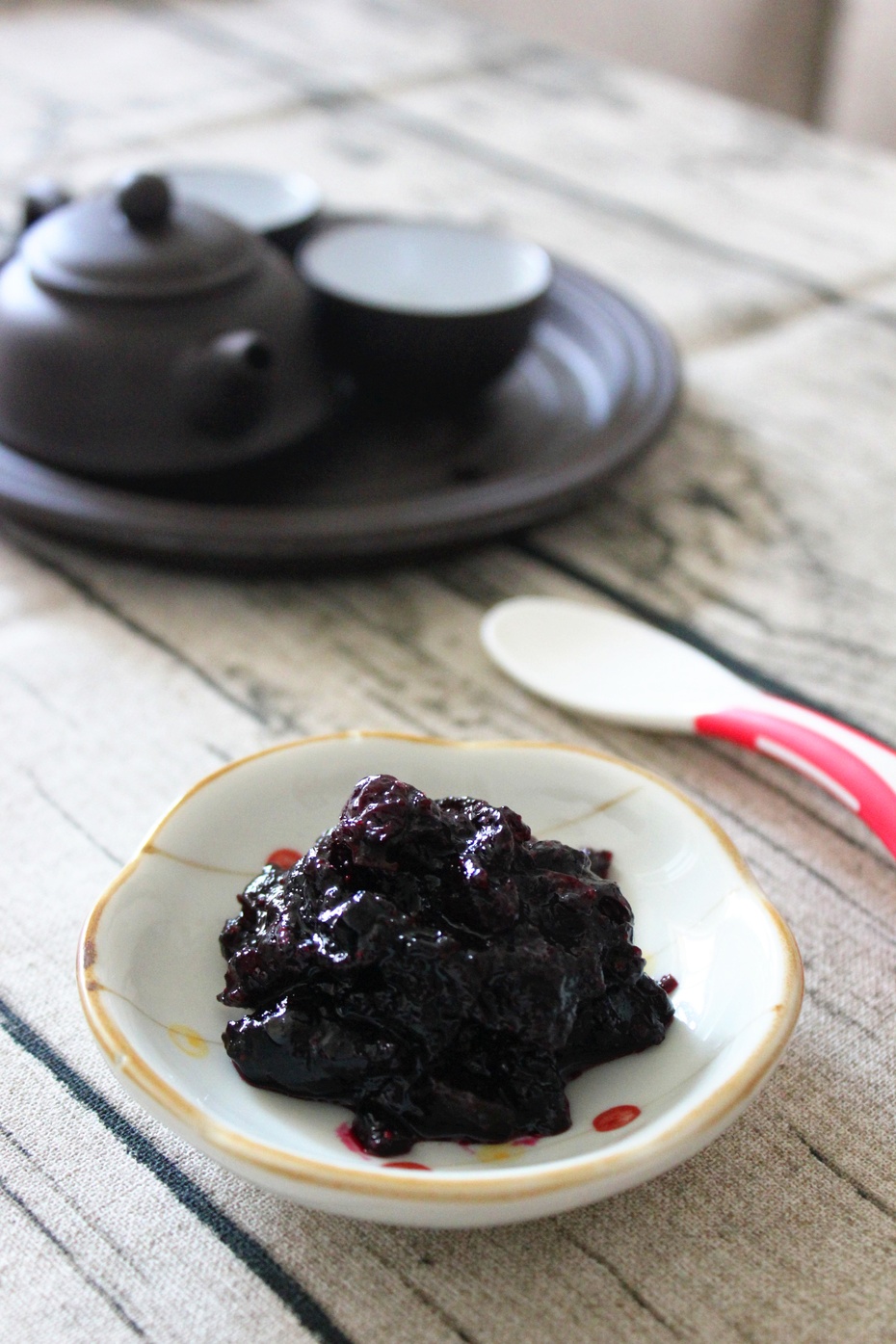 自制蓝莓果酱吃不完的保存的方法,蓝莓果酱的最佳搭配水果
