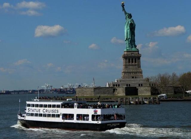 我早说过，国庆期间只有单位人少又便宜