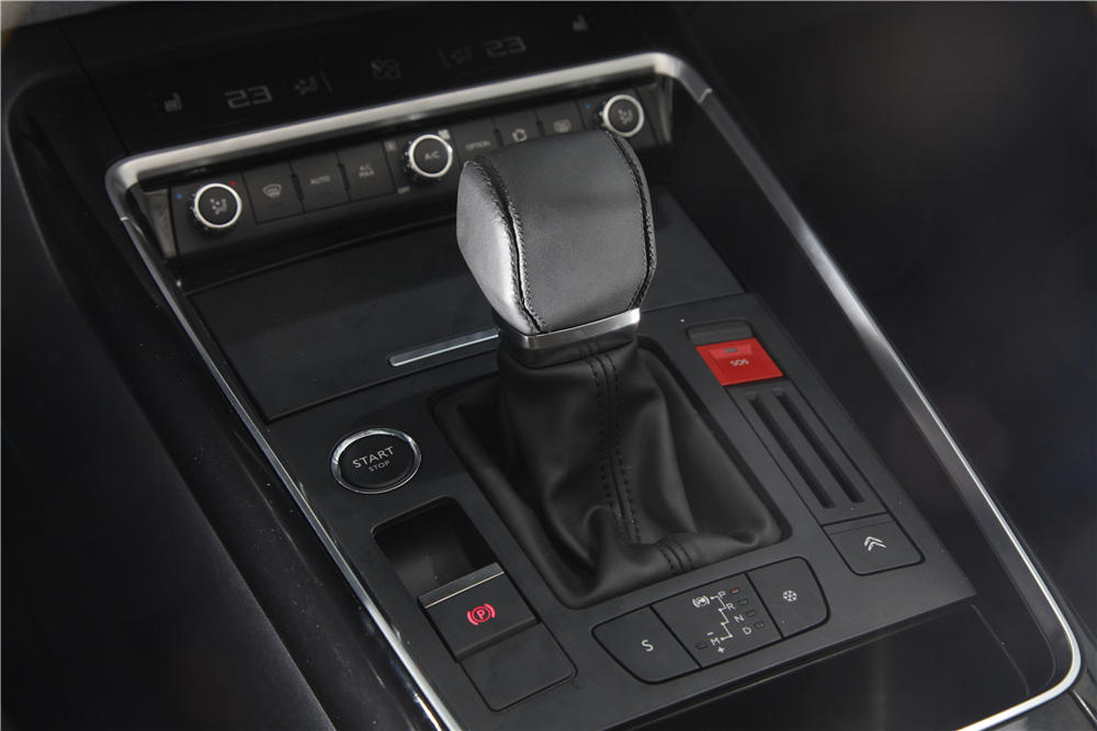 雪铁龙c5天逸1.6t试驾视频,2020款雪铁龙c5aircross试驾