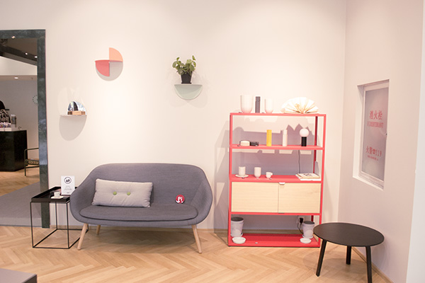 我们逛了逛HAY在北京的体验店，没想到长这样