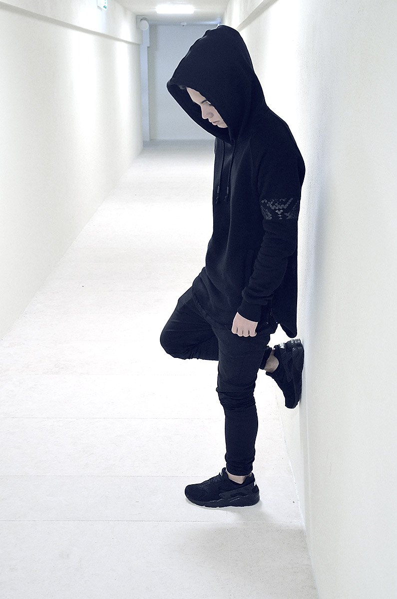 全网最火最时尚最潮流的帽衫,长款帽衫如何穿出时尚