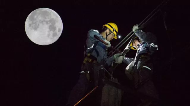 「长假Day5」“十一黄金周”你放假我保驾：幕后地铁人在忙些啥？