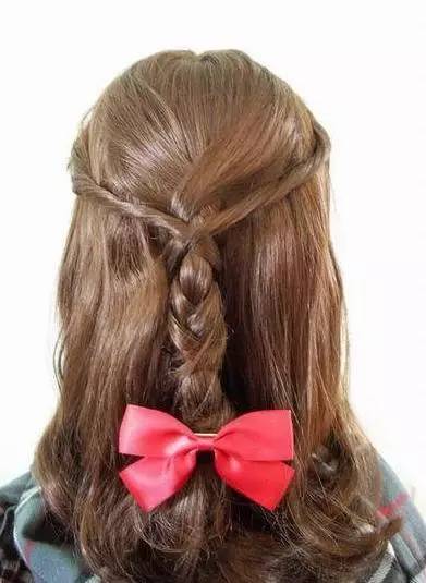 披头散发怎么扎头发好看,披头散发的头发教程