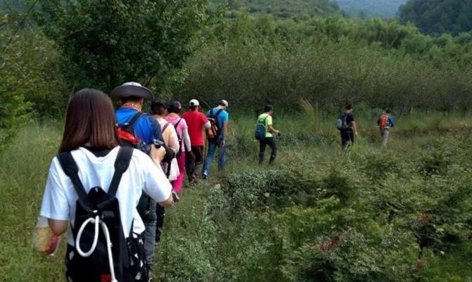 走不完的山川大地,走不完的川西看不完的美景