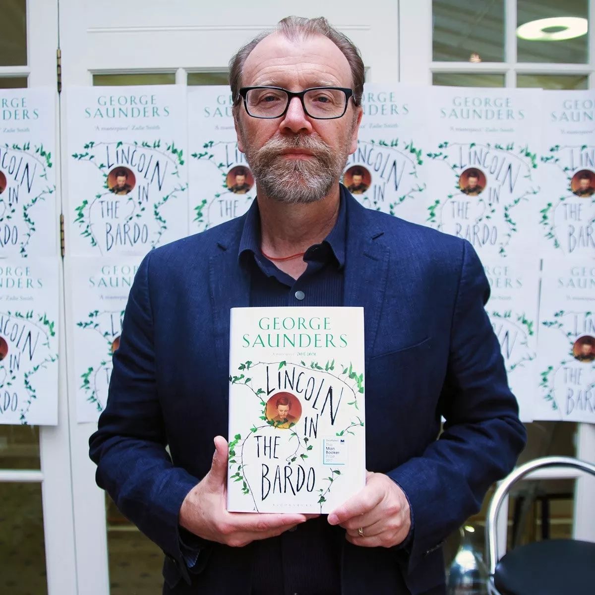 万圣节看这本小说吧，《林肯在中阴界》，没错它刚得过文学大奖丨读书者说