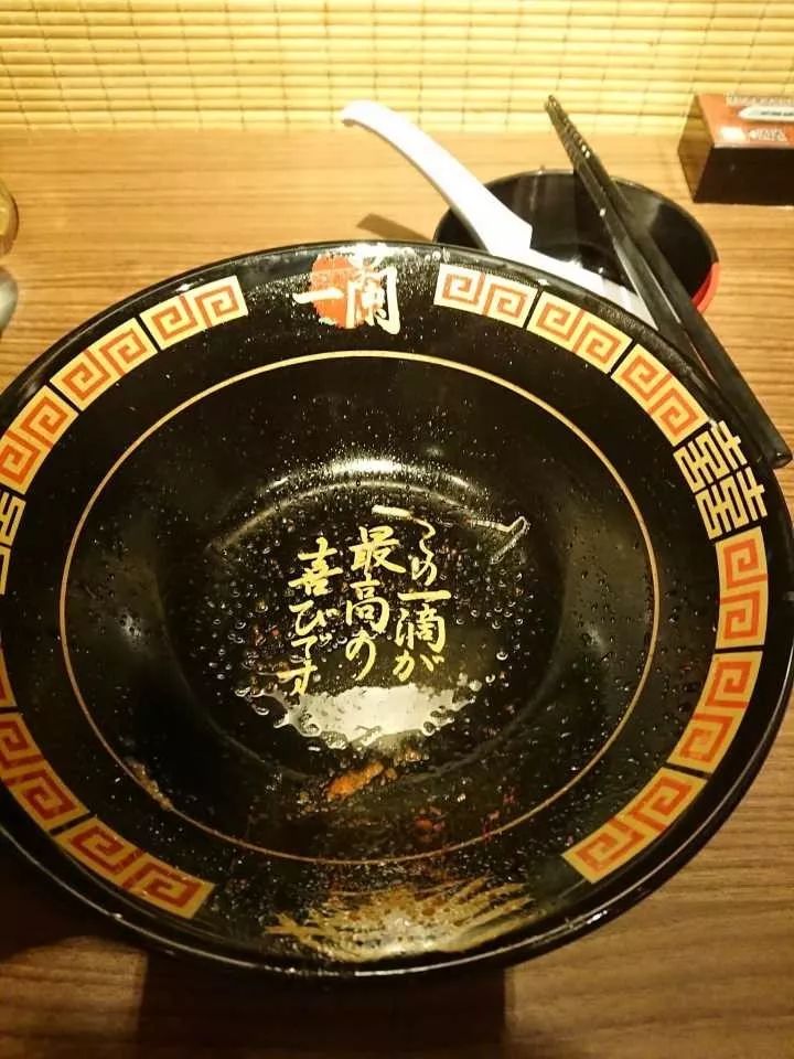 最高级的红色是什么,最高级最不过时的红色是哪一种