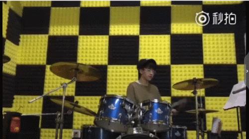 费启鸣减肥前后对比图片,费启鸣怎么老了