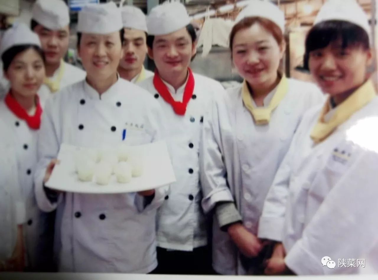 陕菜春秋｜方圆随心化彩凤面点着意牵云霞——中国烹饪大师袁凤霞走笔