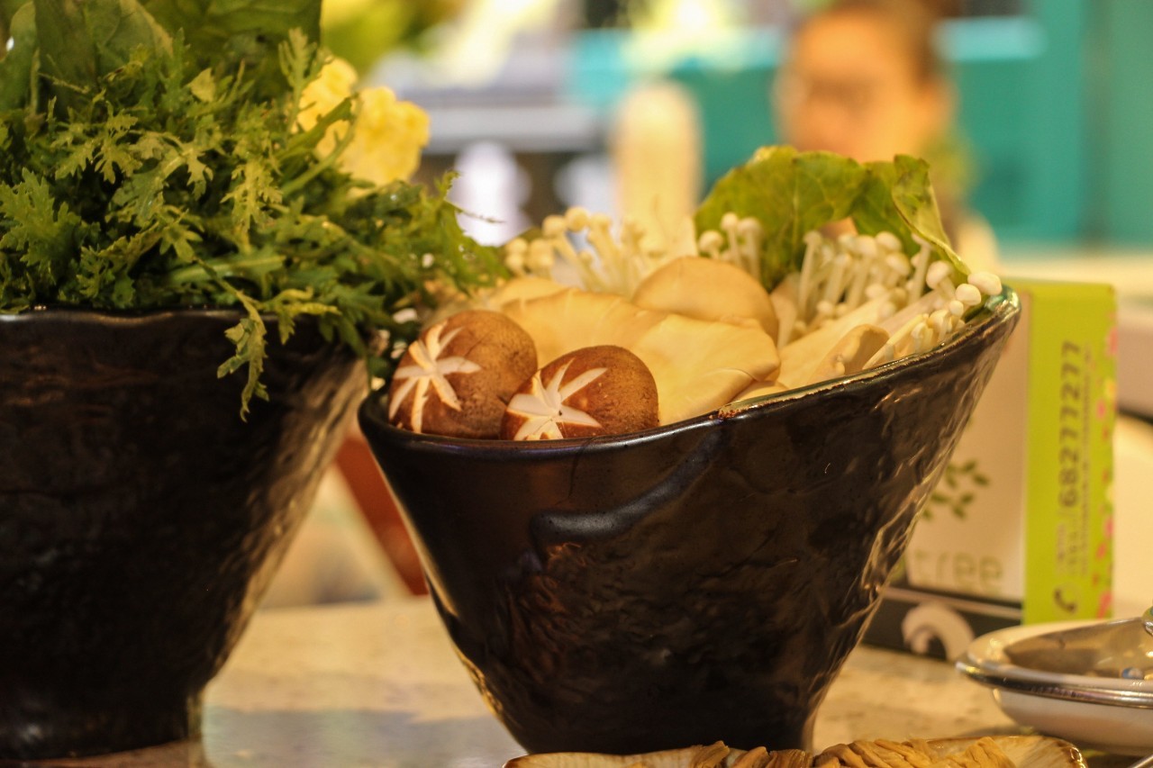 2.8折引爆全城!竟然在400平花园洋房里吃火锅!