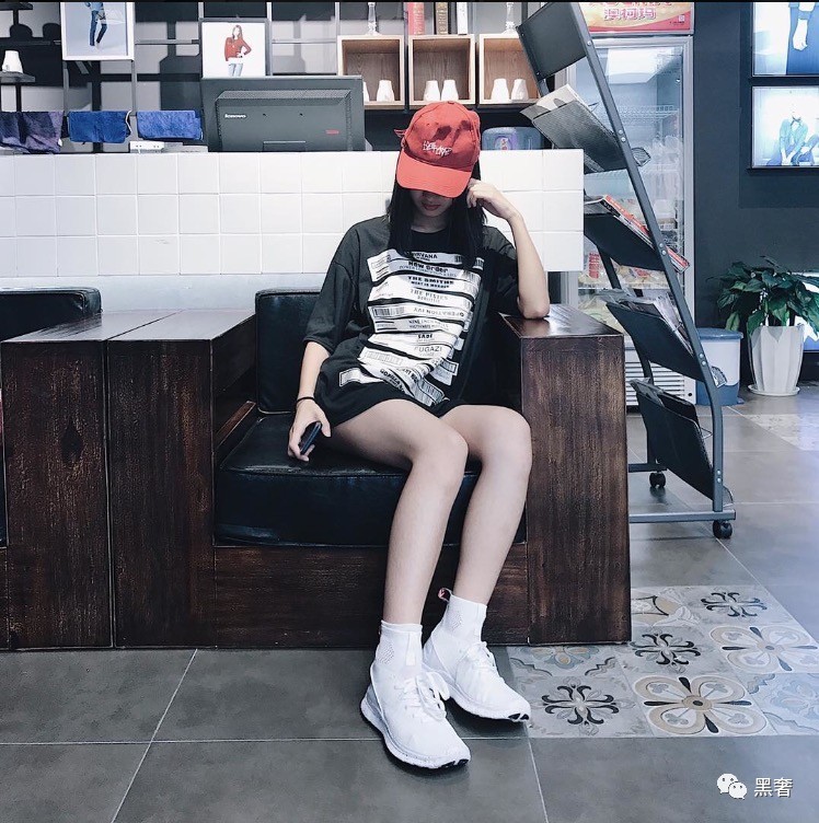 巴黎世家袜子鞋2.0和3.0的区别,巴黎世家男士袜子鞋