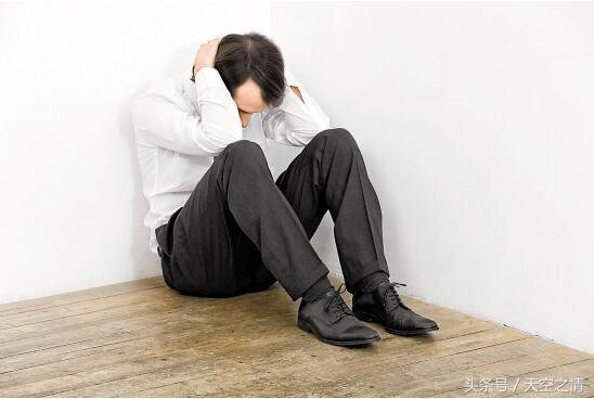 43岁单身岳母怀了我爸的孩子，我和女友的婚礼还怎么举行？