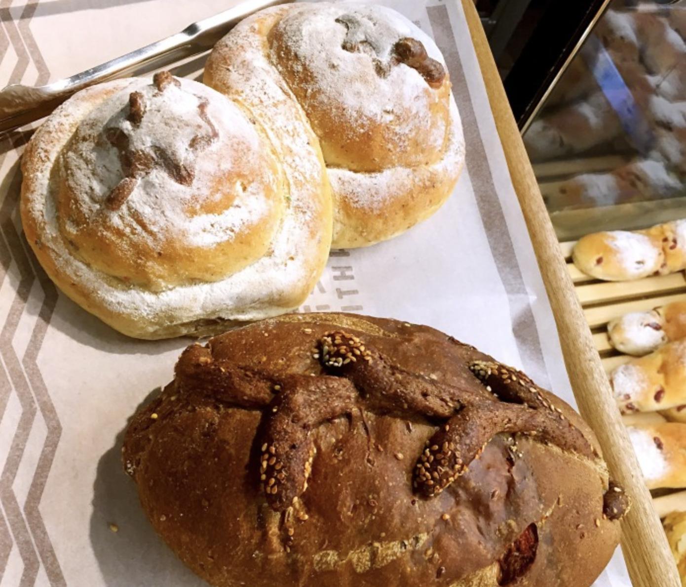 喏，这是一份你想要的20款原麦山丘面包大测评（内含6个彩蛋菜单）