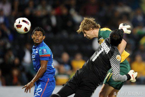 印度球迷:我们足球底蕴比中国好!中国球迷:拉国足比比