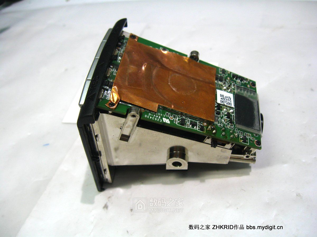 拆解趴趴狗隐藏式行车记录仪,行车记录仪拆解解析