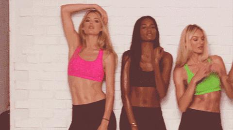 一分钟拯救全身浮肿，你只需要这样做！